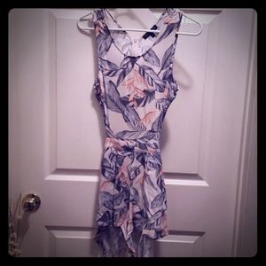 Kendall & Kylie sexy floral romper small s
